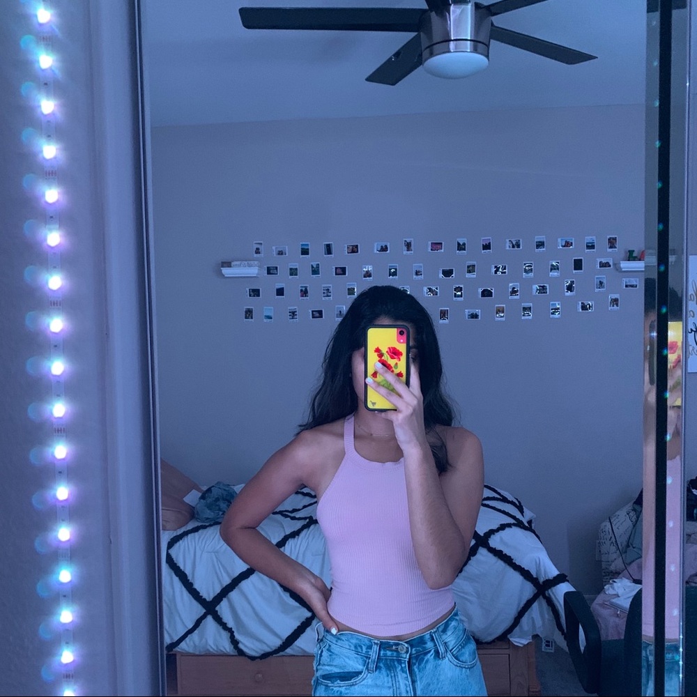 pink cropped tank top